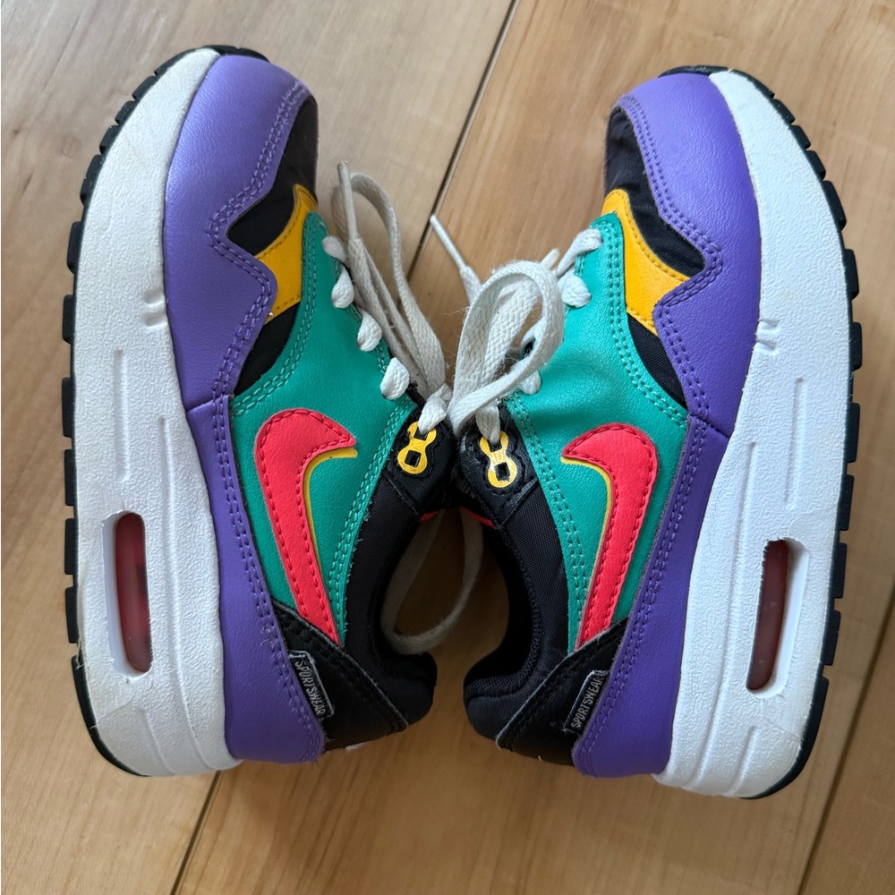Nike Black and Purple Sneakers Vibrant Design- Air Max 1 “windbreaker” - Picture 6 of 8